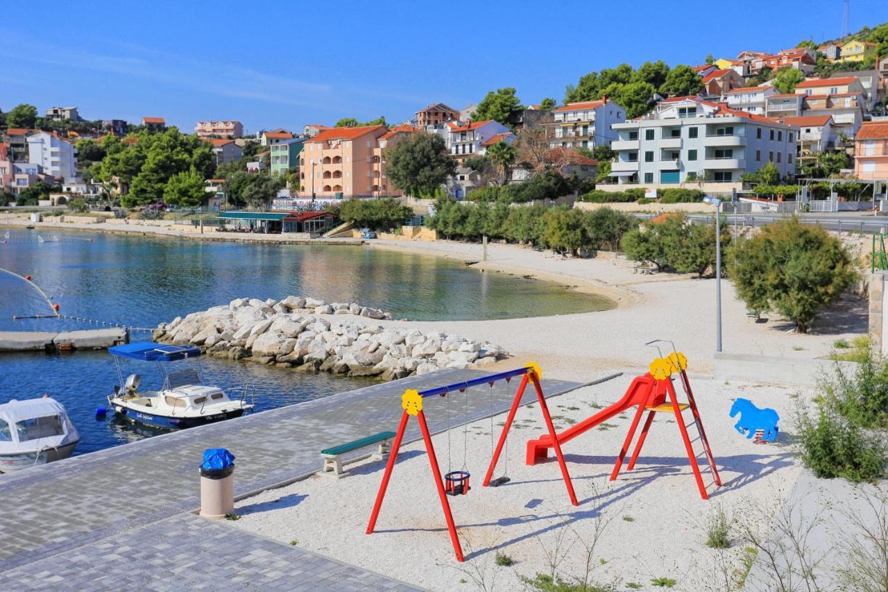 Apartments By The Sea Marina, Trogir - 9037 Экстерьер фото