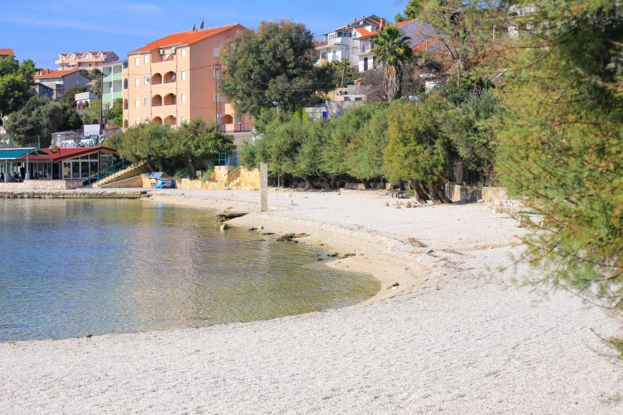 Apartments By The Sea Marina, Trogir - 9037 Экстерьер фото